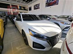 نيسان ألتيما